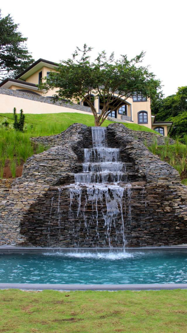 lake_villa7-1-resized-600.jpg lake_villa7-1-resized-600.jpg