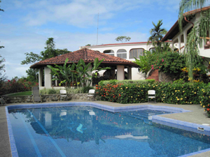 Guest House Pool