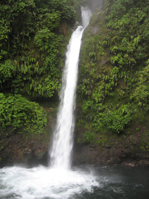 La Paz Waterfall